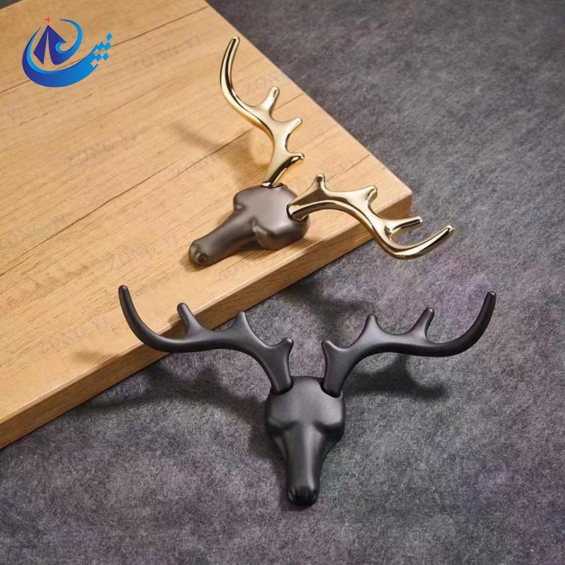 Modernong Disenyong Pandekorasyon sa Wall Mount Clothes Hook